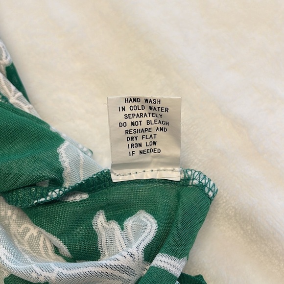 Siren Lily Women's Green Floral Sleeveless Button-Up Blouse Size PL – Petite Top - Picture 7 of 7